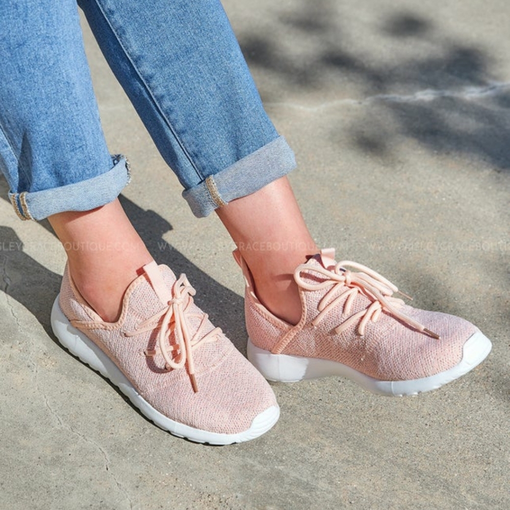 Very G "Lilliana" Blush Pink Sneakers w/Silver Sparkles Size 10 - Picture 1 of 10